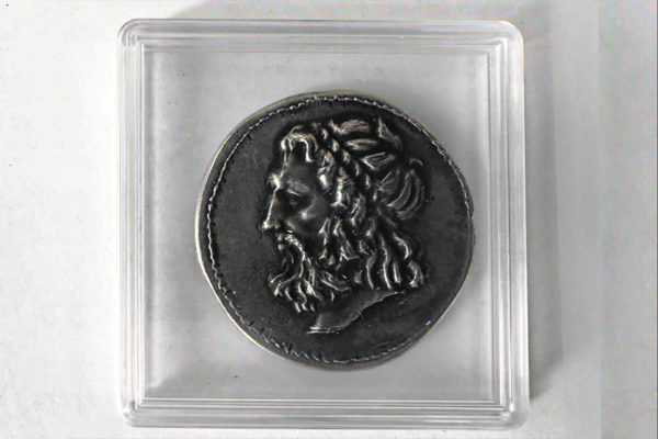 medal coin case